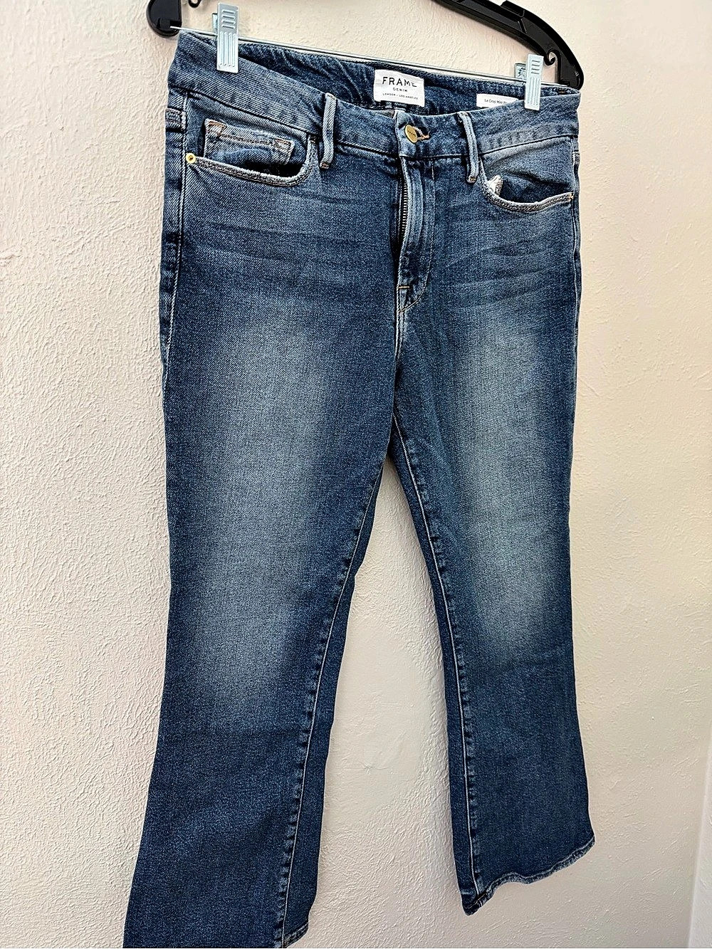 FRAME Le Crop Mini Boot Cut Jeans in Blue